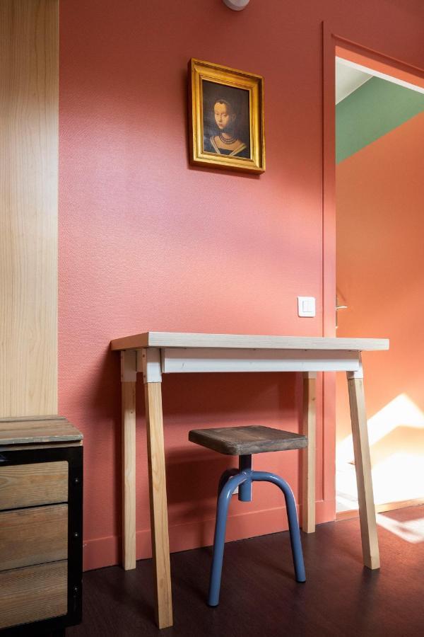 Auberge La Maison Montreau Монтрей Екстериор снимка