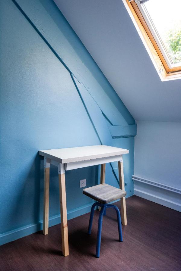 Auberge La Maison Montreau Монтрей Екстериор снимка