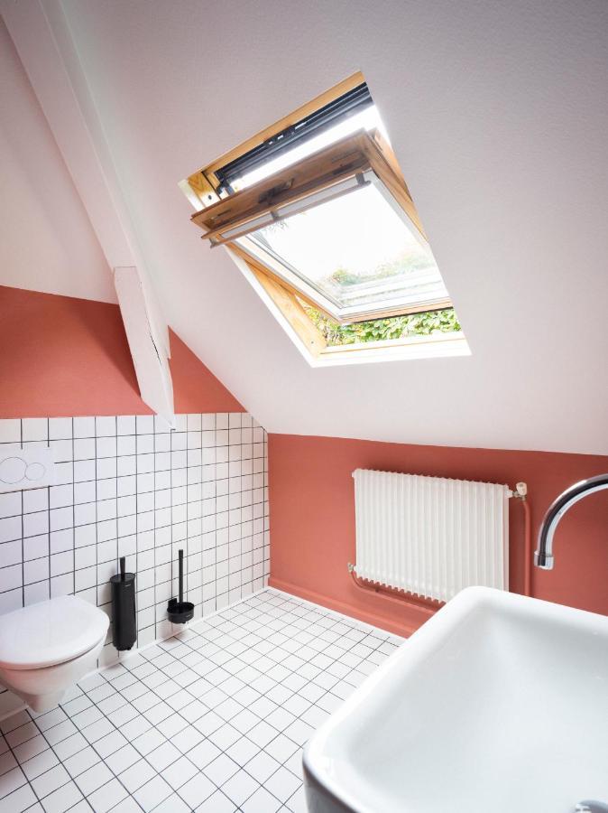 Auberge La Maison Montreau Монтрей Екстериор снимка