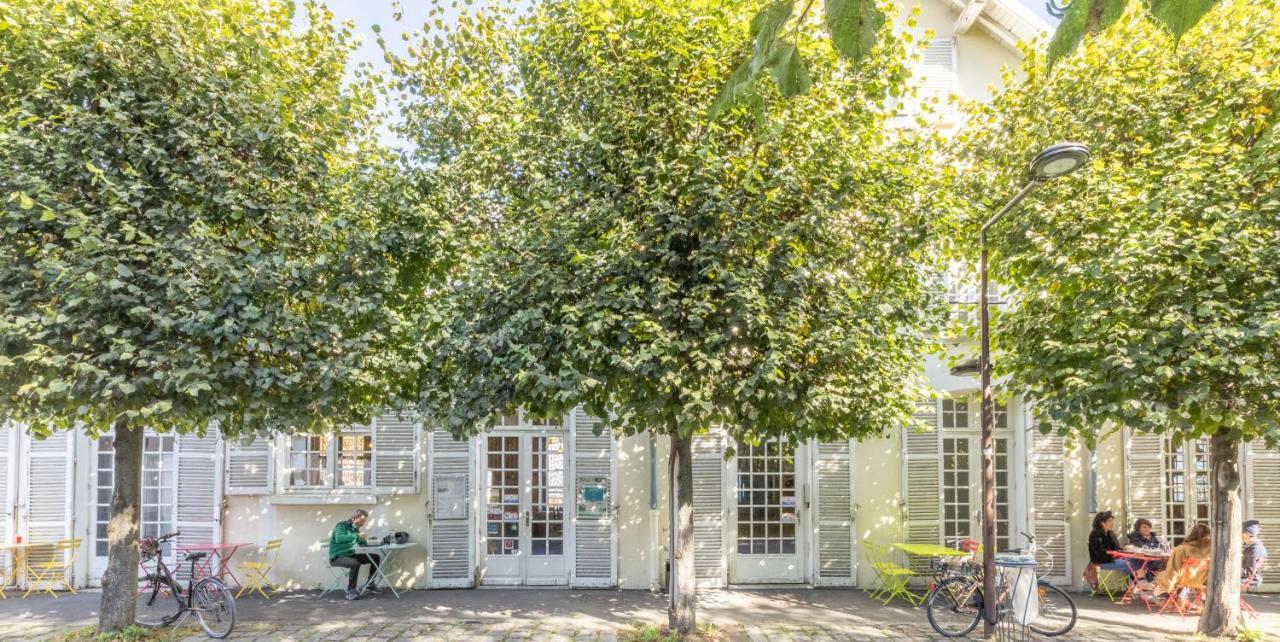 Auberge La Maison Montreau Монтрей Екстериор снимка
